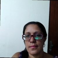 Claudia Santos Santos