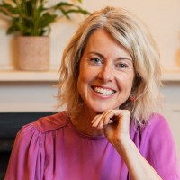 Anne Symons