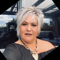 Raylene Waru