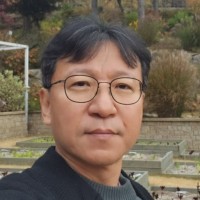 Seung Hoon Ra