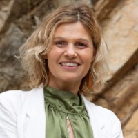 Louise Taylor