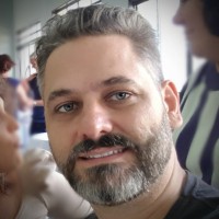 André Roberto Lemes Soares