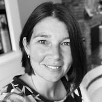 Suzanne van Dam
