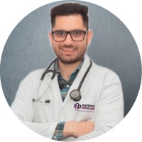 Dr Navneet Arora