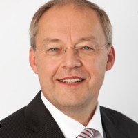 Dr. Manfred Bayerlein