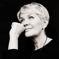 Laura Cunningham
