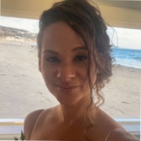 Elizabeth Ealy
