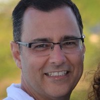 Roberto Leira