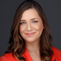 Julia Puester, Aicp