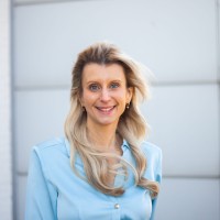 Ramona Staes