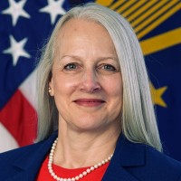 Lisa Swan