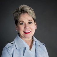 Della Dickson