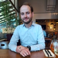 Pepijn Mol-Huging