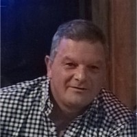 Enrique Flores