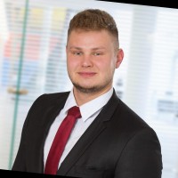 Dominik Abrams