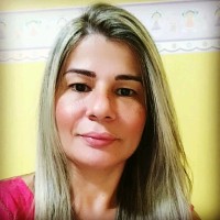 Flávia Santos