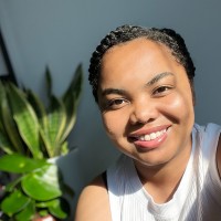 Jadira Lingers
