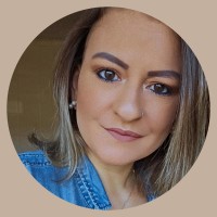 Jessica Poncio de Quadros