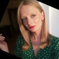 Büşra Hallaçoğlu