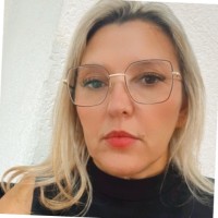 Andrea Viana