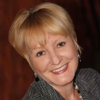 Carolyn Leonhard