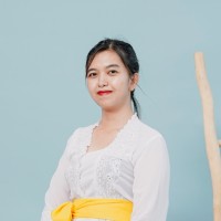 apt. Ni Made Sesari Aswinda, S.Farm