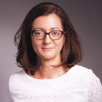 Eszter Döbröczöni
