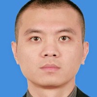 王新强