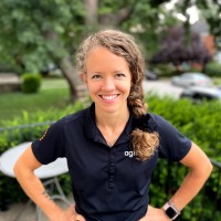 Stephanie Holtz, Cbet