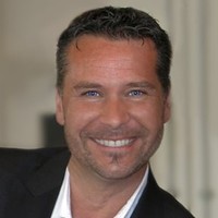 Oliver Wolf