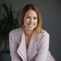 Laura R.