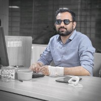 Ravi Kakade