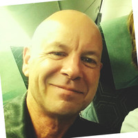 Daniel Davis