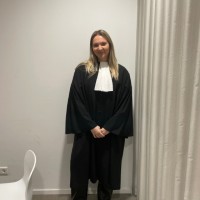 Janine Hof