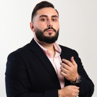 Vinicius Simões Bento