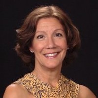 Silvia Fernandez, Pe