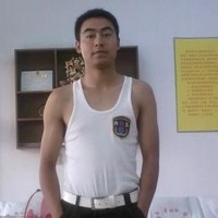 李犇犇