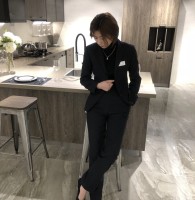 吕静静