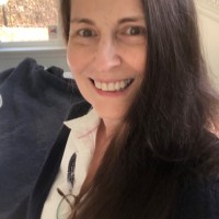 Lindy Abbott