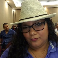 Sandy Flores