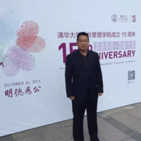 杨旭文