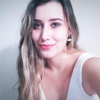 Luana L.