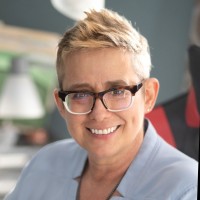 Christine Hawes