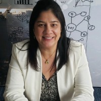 Claudia Fernandes de Oliveira