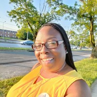 Mia Hill, Msw