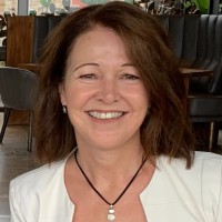 Lesley Whiffin