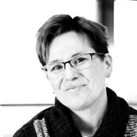 Aline Brüll