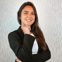 Danielle Paes Veloso