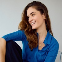 Ellie De La Vera