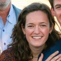 Elena Deslongchamps